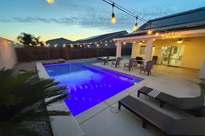 Image de 21 Beds • Pool • Spacious 5br Home for Big Groups, Teams, or Crews