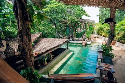 Image de Jungle Sanctuary Wellness Retreat w/ Pool Bar Spa