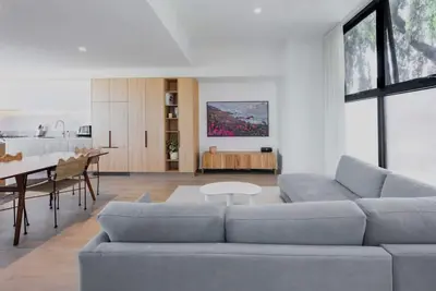 Image de Luxurious Stay with Rooftop Terrace in heart of St Kilda. Pet Friendly