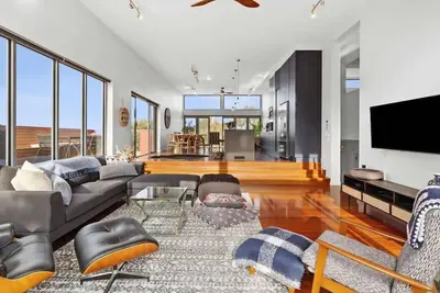 Image de Gully Red House I Ocean Views I Pet Friendly