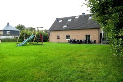 Image de Maison à Robertville avec Sauna et Jardin