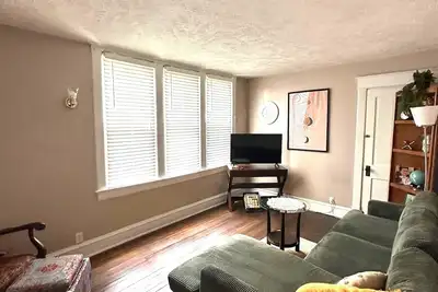 Image de 2br Upper Condo in Excellent Area