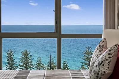 Image de Beachfront Luxury on Burleigh Hill – Casa del Mar