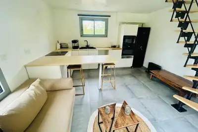 Image de Apparemment en duplex avec jardin et parking