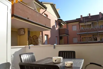 Image de Appartement rénové avec piscine et terrasse proche de la plage
