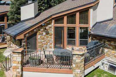 Image de East Vail's Premier Creekside Townhome