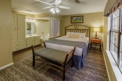 Image de Three Villas, Endless Play | Indoor Pools, Trails, Games & Bbq Decks