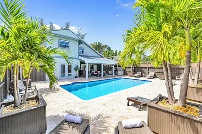 Image de Amazing Tropical Pool House Delray Near Ocean- 4 bedrooms 3 baths-