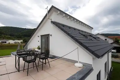 Image de Appartement de vacances '6' avec vue sur la montagne, terrasse privée et Wi-Fi