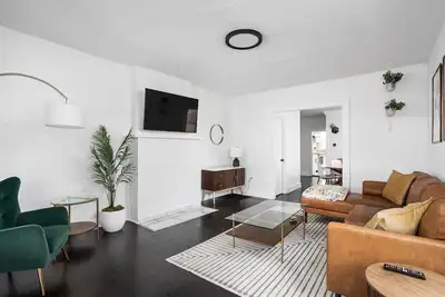 Image de Spacious 3br Retreat, Arcade, Near Dt, Pets
