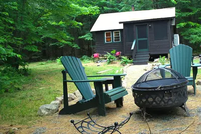 Image de Private Pinecone Cabin just steps away from Adk Rail Trail and Lake