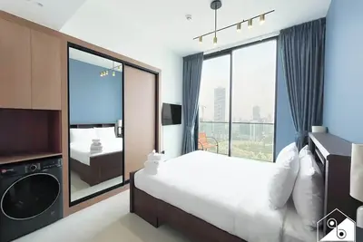 Image de Modern Studio with balcony Binghatti Gardenia  Jvc