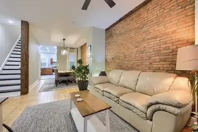 Image de Charming Lancaster City Townhome, Quiet Street and Walkable Location