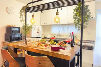 Image de 2 mins subway St. /Gangnam. Hongdae 30 mins/Family-sized studio/Long term Discount