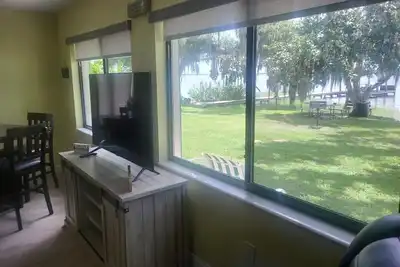Image de Charming 2-bedroom Lake front apartment with Ac, WiFi in fantastic Lake Placid