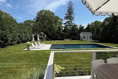 Image de Organic Modern Hamptons Getaway