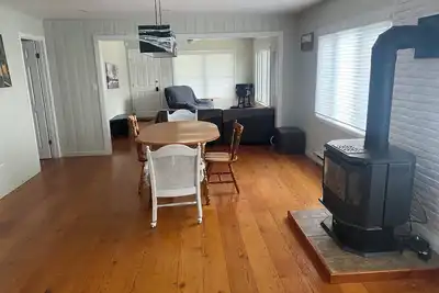 Image de River front cottage close to the beach