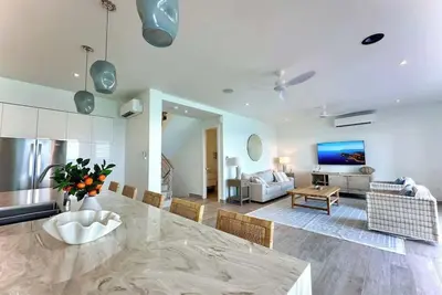 Image de SeaBreeze Luxury Villa Pool & Hot tub Indigo Bay