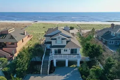 Image de Oceanfront! Westhampton Beach Huge discount. with spectacular bay sunset views.