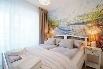 Image de New apartment with balcony, swimming pool, fitness, sauna, 300 m from the beach