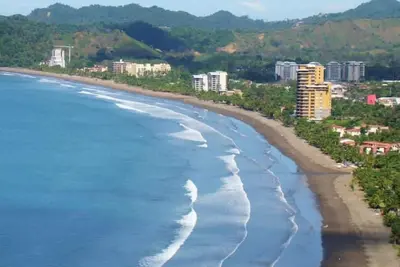 Image de Your place to rest in a Beach Condominium!
