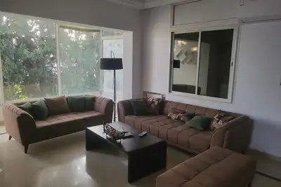 Image de Apt à la Marsa à 200m de la plage + 3 Chambres, Sdb un jacuzzi qui fonctionne
