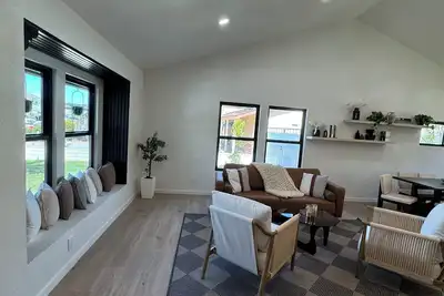 Image de Safe neighborhood Charming 3-bedroom house with Ac, WiFi in Thousand Oaks