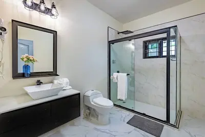 Image de Private Oceanview 8br – Pool, Jacuzzi, Chef, Gym, WiFi, Ac, Backyard Bbq & More!