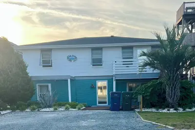 Image de Charming three bedroom ground floor apartment in Topsail Beach
