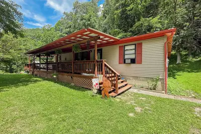 Image de The Cryptid Ranch - 4 Bedroom Cryptid Themed Home Close to Amenities