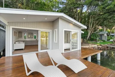 Image de Waterfront Boathouse Stay with Open Deck and Views