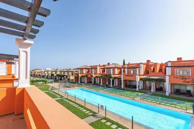Image de HostWise - Spacious and Luxurious w/ Terrace and Pool
