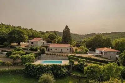 Image de HostWise - River View Retreat w/ Pool