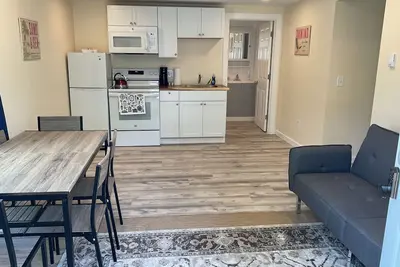 Image de Charming 2 Br 1Bath w/Full Kitchen apartment with Ac, WiFi Ellsworth