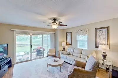 Image de Mallard Lakes condo w/community pool, tennis & basketball court