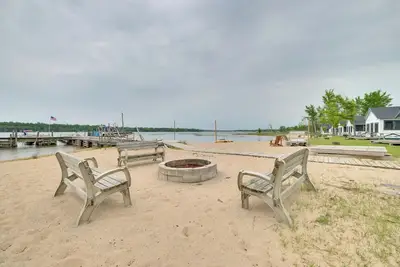 Image de Les Cheneazu Island Hideaway 5 w/ Community Perks!