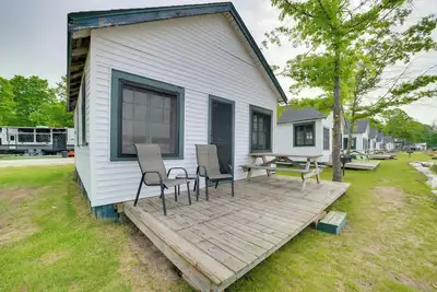 Image de Sandy Beach & Sunset Views: Cedarville Cabin 3!