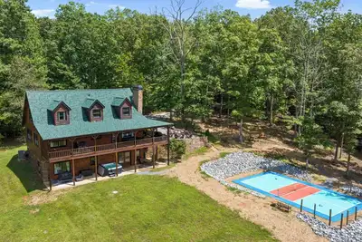 Image de Sleeps 18 • Hot Tub~Arcade Games~Pickleball Court