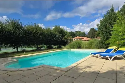 Image de Le Petit Logis - Cottage élégant dans un superbe jardin - Piscine - Tennis