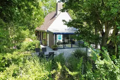 Image de Vacation home on 1000 sqm fenced property, sauna, 700m to the beach