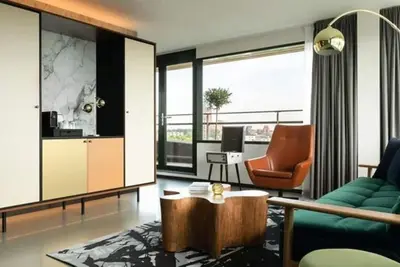 Image de Boutique Stay Near Rotterdam Nightlife & Attractions – The Slaak Hotel - 2 Units