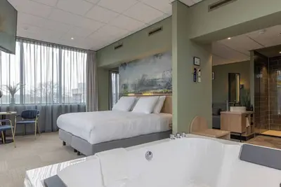 Image de Nature Retreat Hotel Suites Near Dutch Lakes and Birdwatching Spots - 2 Units