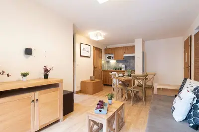 Image de Studio au Centre-Ville de Saint-Lary avec Piscine, Sauna et Parking Sécurisé