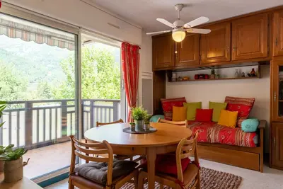 Image de Appartement ensoleillé pour 4 avec balcon, parking et proche télécabine à Saint-Lary Village