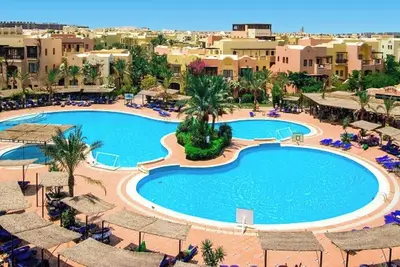 Image de Tranquil Retreat Room for Sun-Seekers at Makadi Bay with Outdoor Pool