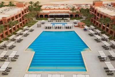 Image de Beachy Vibes & Boutique Comforts by the Bay l Breakfast, Pool & Spa Access