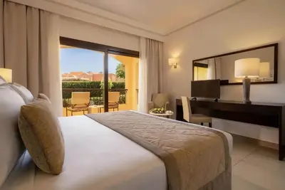 Image de 4 Spacious Rooms l Diving, Dining & Beachside Resort Near Marsa Alam Airport
