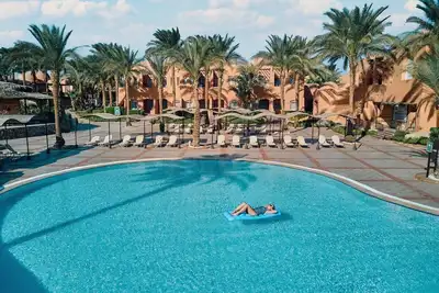 Image de Relax and Explore from This Conveniently Located Room with Balcony and Pool
