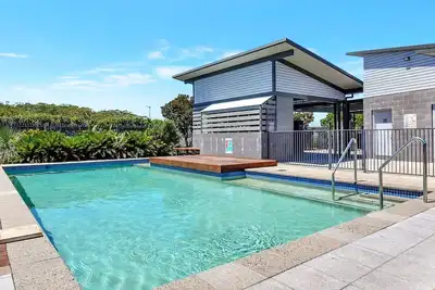 Image de Seaspray Haven, 10 Seaspray Ave - air con, complex pool, Wi-Fi, Linen