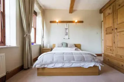 Image de 7 Bed House - Sleeps 13 Guests Get-together House